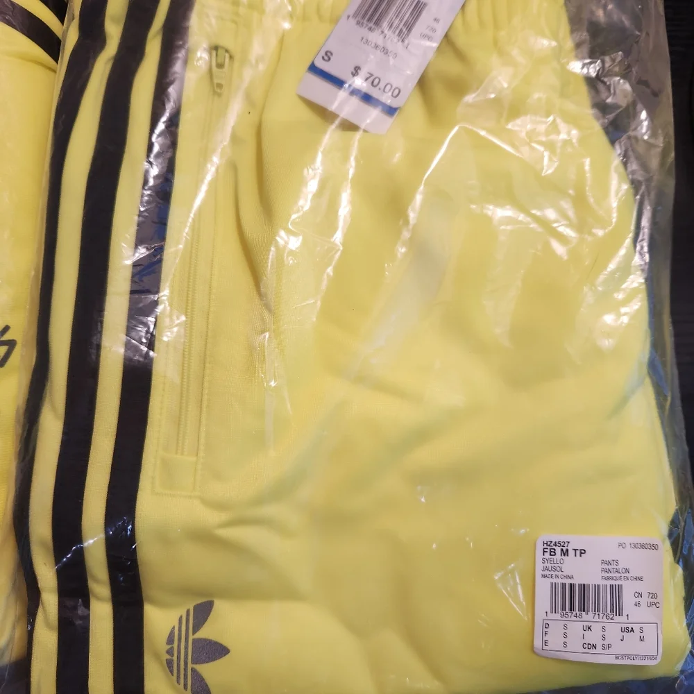 NWT Adidas Into the Metaverse BAYC PUNKS Tracksuit + Beanie S - Picture 10 of 15